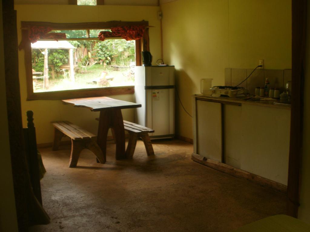 Cabanas Moenga Hanga Roa Phòng bức ảnh