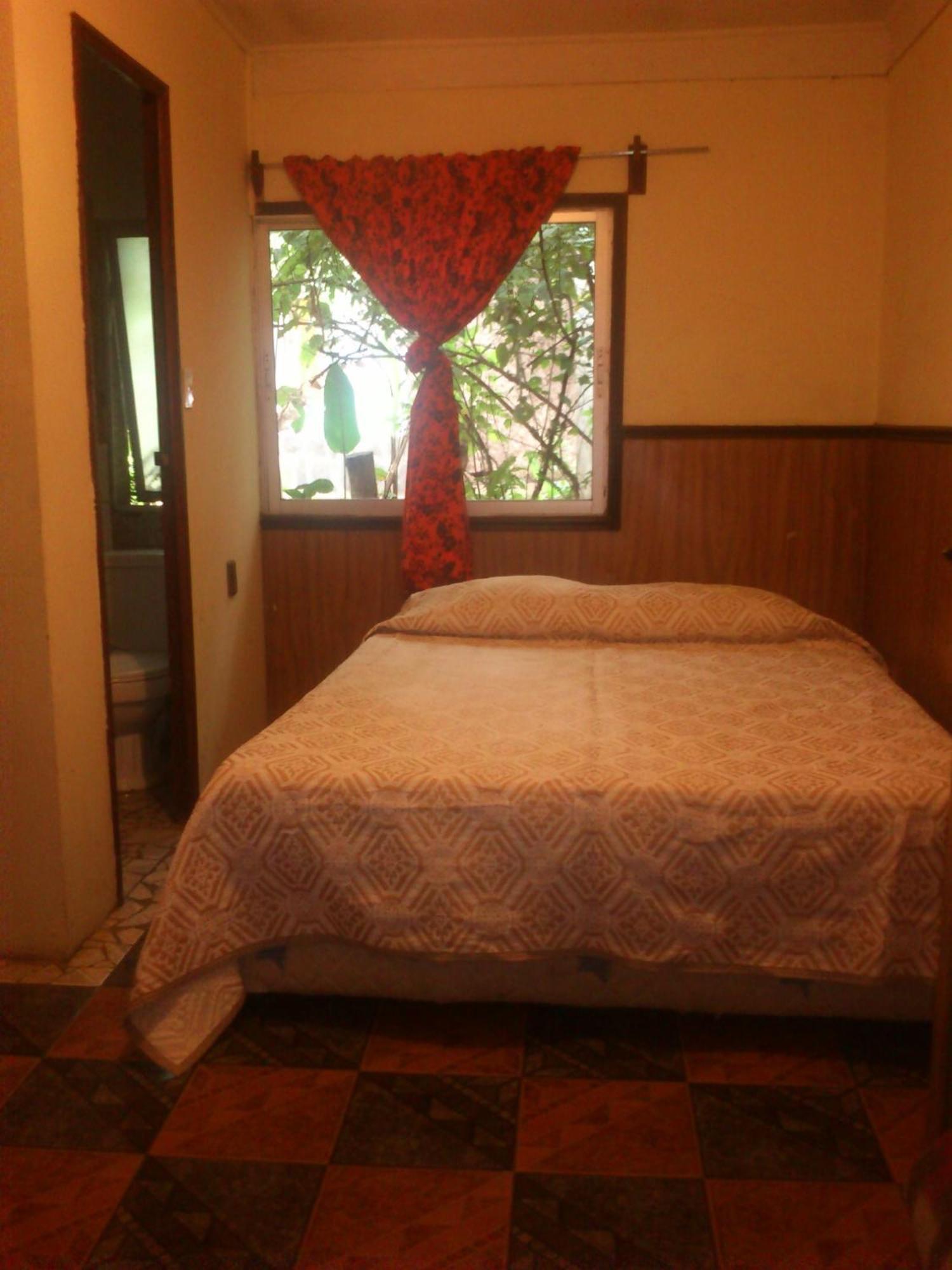 Cabanas Moenga Hanga Roa Phòng bức ảnh